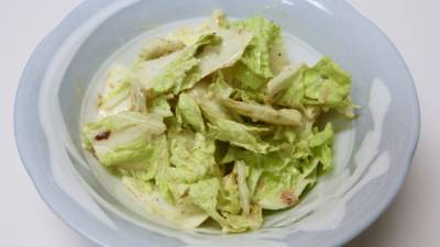 白菜とチーズのおかかマヨあえ