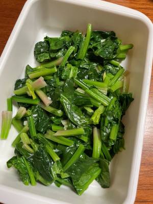 ほうれんそうのにんにく炒め