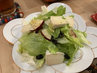 キャベツとりんごのサラダ