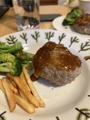 チーズ イン ハンバーグ