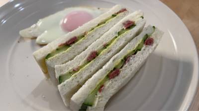 コンビーフサンド