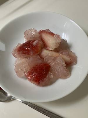 いちごのゼリー