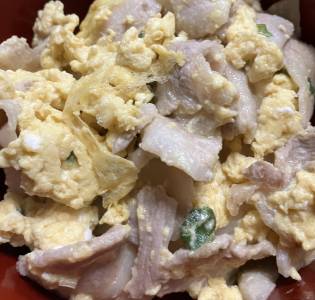豚肉のふんわり卵丼