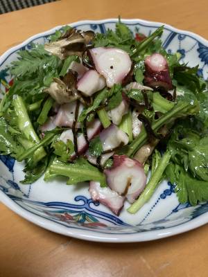 たこと春菊のサラダ