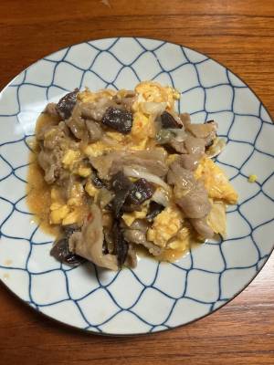 きくらげと卵の炒め物