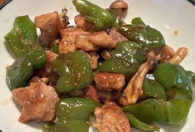 ピーマンと鶏肉のソース炒め