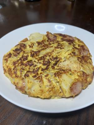 ソーセージのスペイン風オムレツ