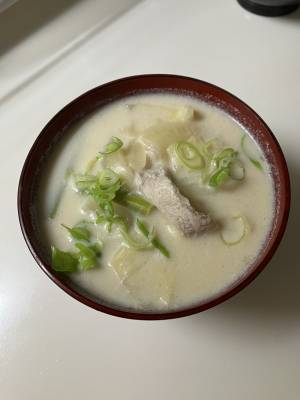 キャベツのミルク豚汁