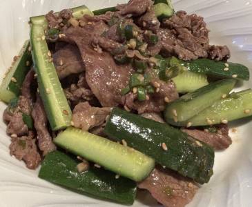 きゅうりと牛肉の韓国風炒め