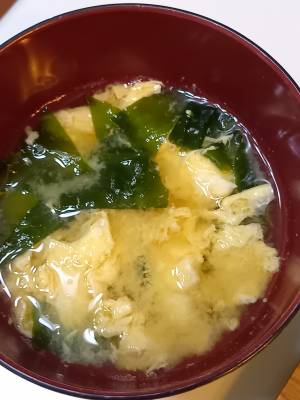 わかめのかき卵汁