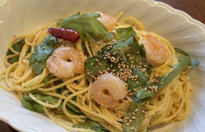 春菊と小えびのパスタ
