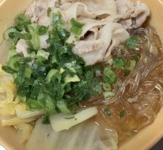 豚肉と白菜、春雨の重ね蒸し