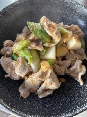 梅豚肉のねぎ炒め