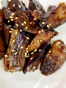 なすと豚肉のみそ炒め