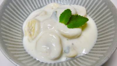 ミントバナナヨーグルトあえ