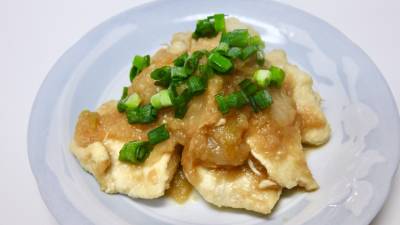 ふんわり鶏むね肉のたまねぎソース