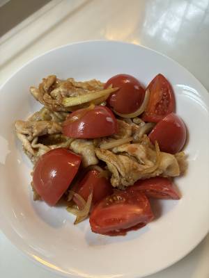 豚こま肉とトマトの照り焼き炒め