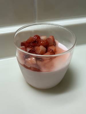 ダブルいちごのムースケーキ
