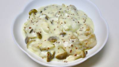 鶏もも肉としめじのマスタードクリーム煮