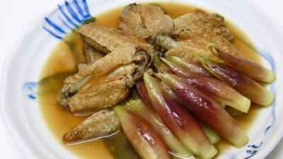鶏手羽とみょうがの酢煮