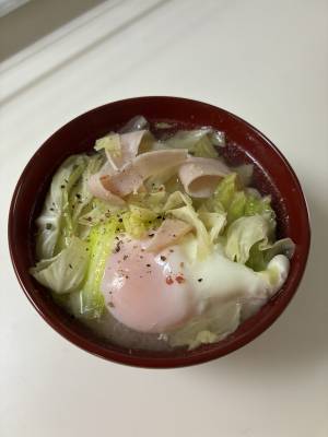 フライパンでハムエッグみそ汁