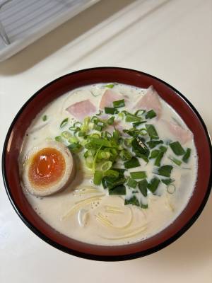 ピリ辛にんにくラーメン鍋