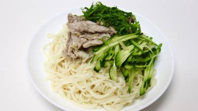 エスニック風冷やしうどん