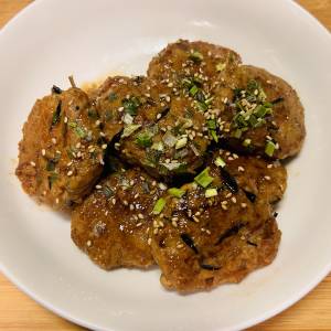 新ごぼうとひじきの豚つくね