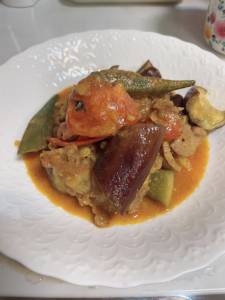 トマトとオクラの夏カレー