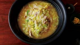 白菜と豚肉のみそ鍋