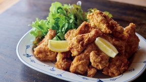 鶏手羽元のフライドチキン