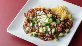きゅうりとねぎのジャージャー麺
